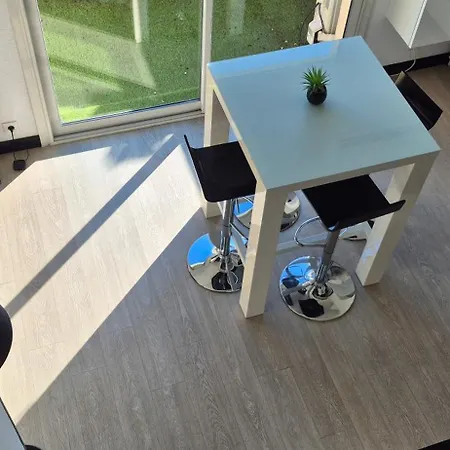 Superbe T2 Mezzanie, 200m Du Village Naturiste, Clim, Wifi, Piscine * Agde