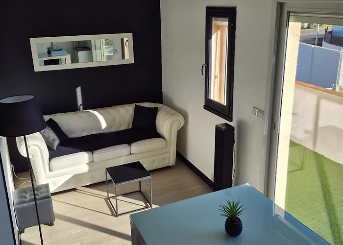 Superbe T2 Mezzanie, 200m Du Village Naturiste, Clim, Wifi, Piscine * Agde